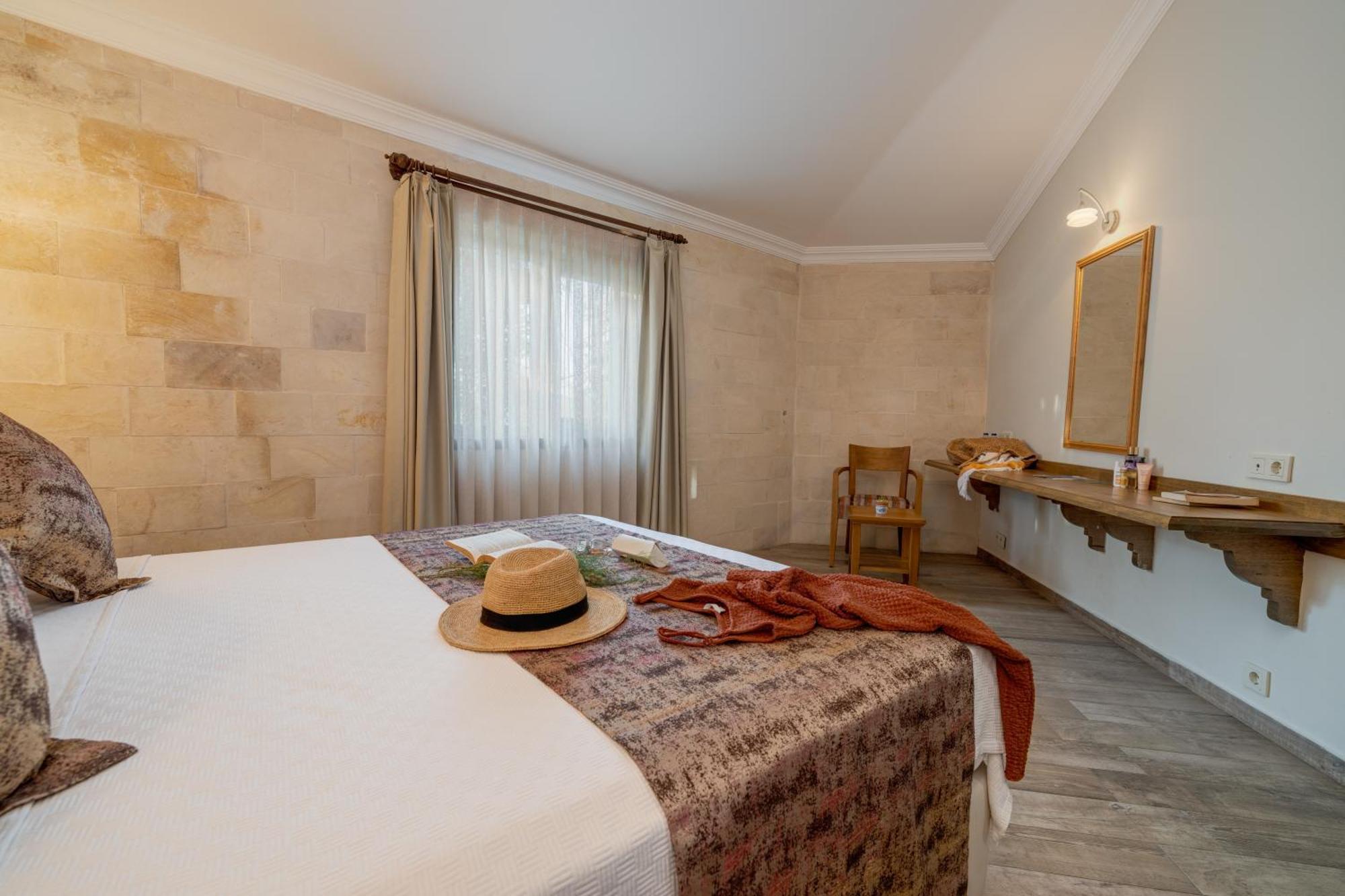 Hotel Surf Egitim Merkezi Gokceada