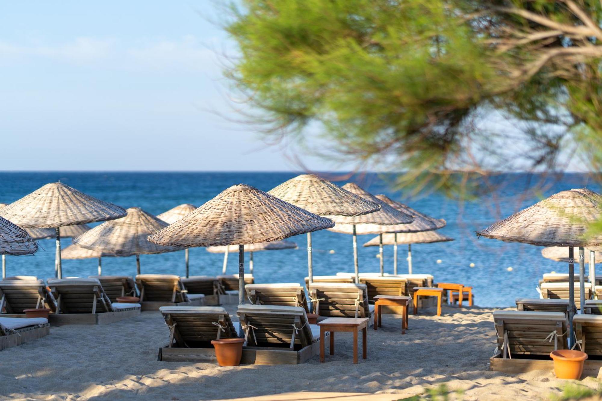Hotel Surf Egitim Merkezi Gokceada